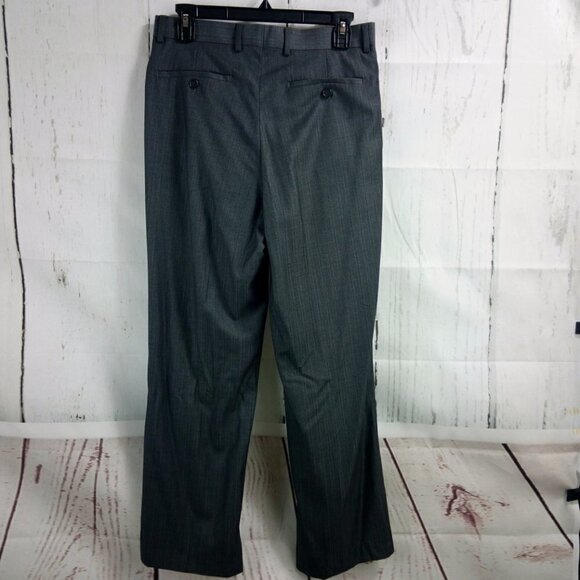 Ferrecci Uomo Italian 36R 2 Button Slim Gray Striped 2pc Suit 40x30 Flat Front - Picture 11 of 13